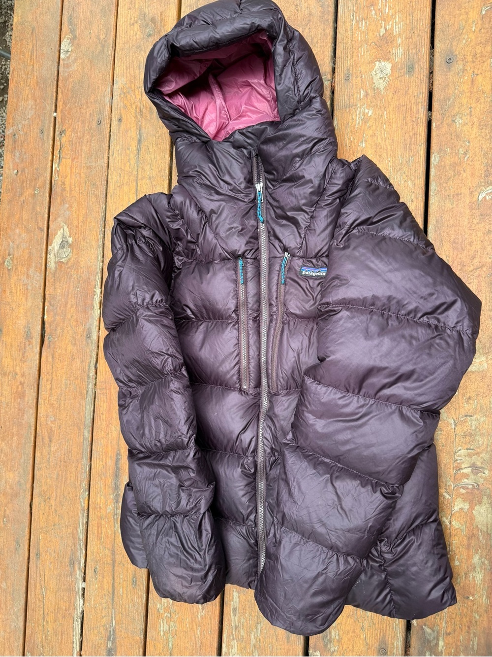 Patagonia Fitz Roy Down Hoody in Plum - Picture 3 of 7